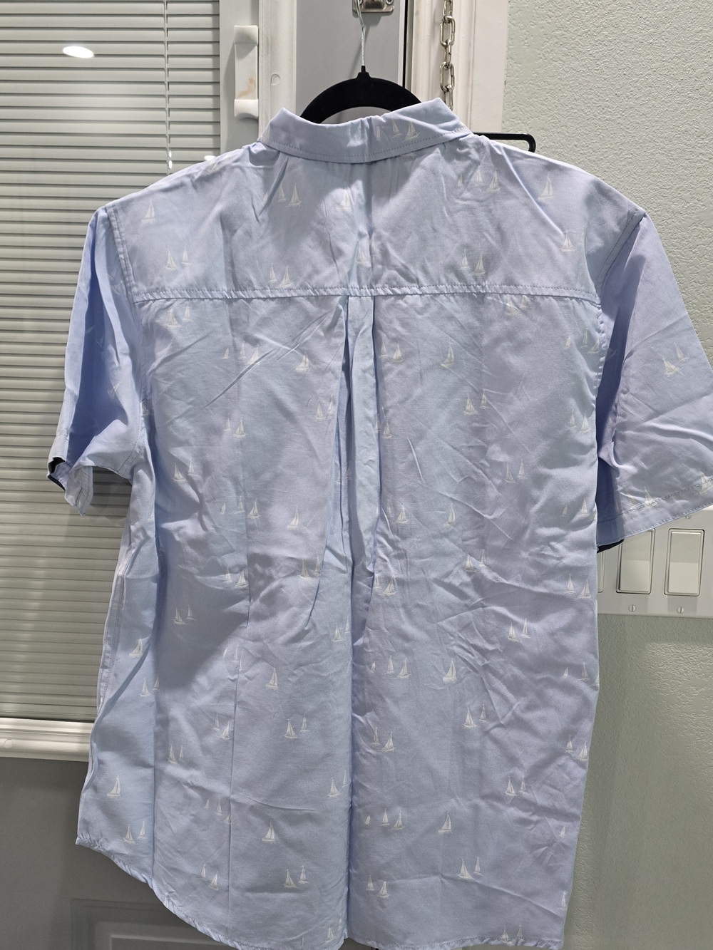 PD&C Light Blue Short-Sleeve Button-Down Shirt with Sailboat Print - Picture 3 of 7